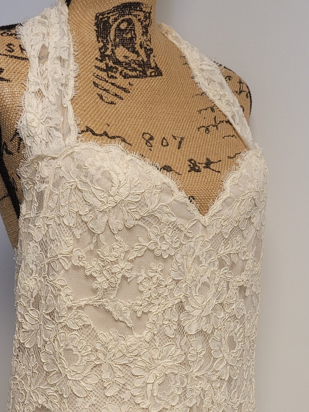 Vintage Pronovias Barcelona Lace Mermaid Wedding  Ivory Halter Bridal Gown 8 - Picture 8 of 15